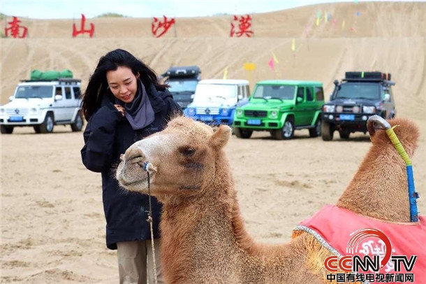 ‘新疆博湖：盛夏艾勒逊乌拉沙漠成为越野爱好者天堂'
