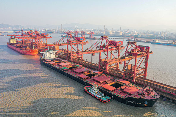 宁波舟山港年吞吐量连续14年居全球第一