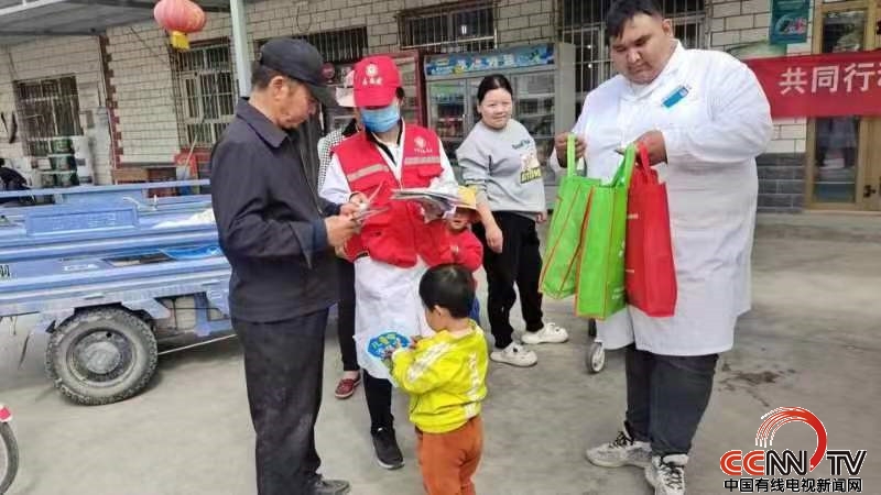 ‘和硕县新塔热乡开展儿童预防接种日健康主题宣传文明实践活动'